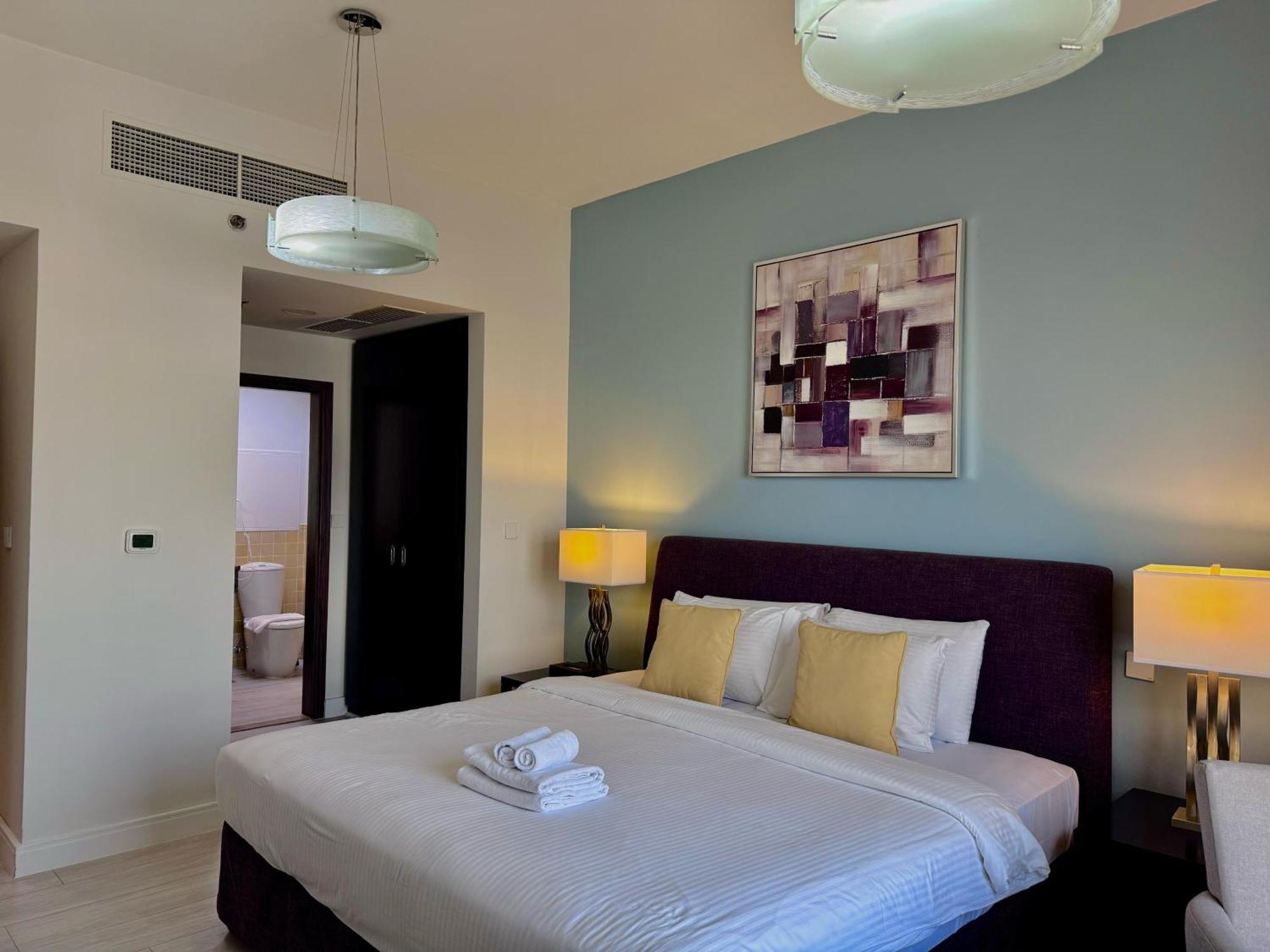 2br With Gorgeous Marina View On Jbr Near Mall, Metro & Eye- By Sunkissed Homes Apartment *