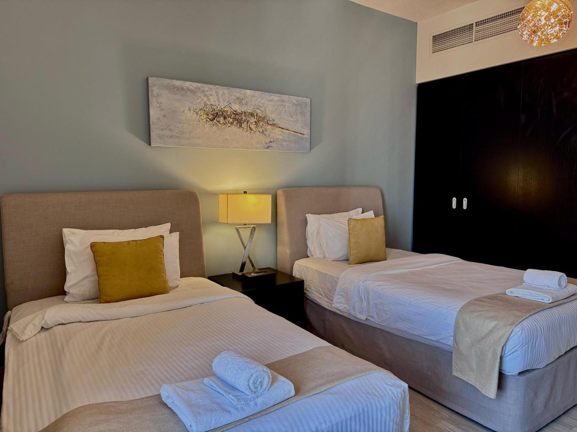 2br With Gorgeous Marina View On Jbr Near Mall, Metro & Eye- By Sunkissed Homes Dubai