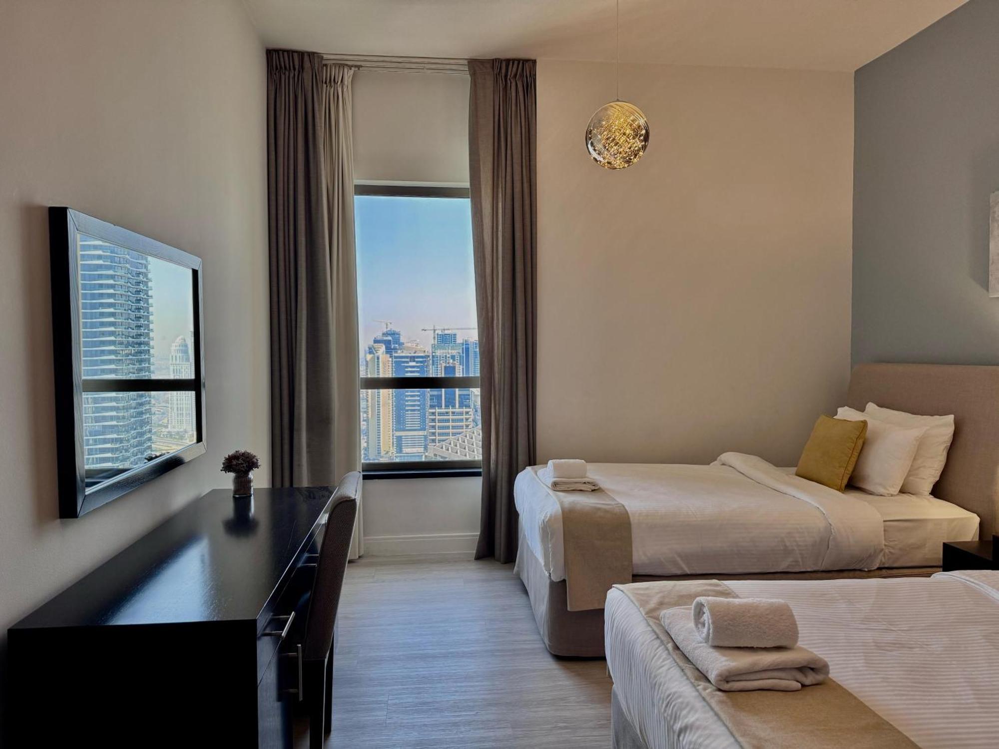 Apartment 2br With Gorgeous Marina View On Jbr Near Mall, Metro & Eye- By Sunkissed Homes Dubai